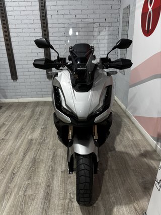 Honda ADV 350 2023 Maxi Scooter