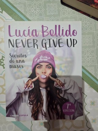 Libro lucia Bellido