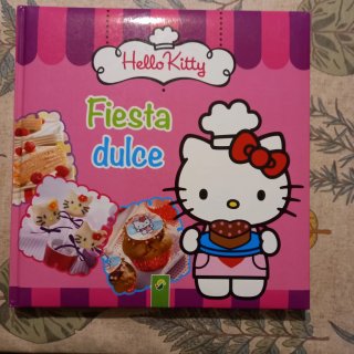 Libros Hello Kitty (2) cupcakes y dulces