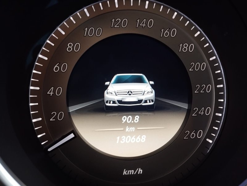 Mercedes-Benz Clase C 2011, foto 9