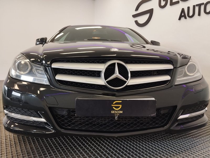 Mercedes-Benz Clase C 2011, foto 18
