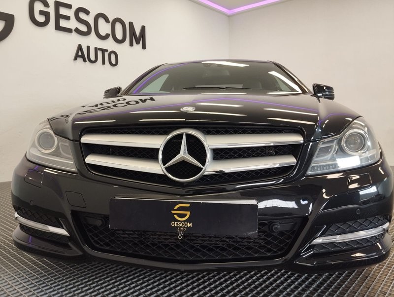 Mercedes-Benz Clase C 2011, foto 21