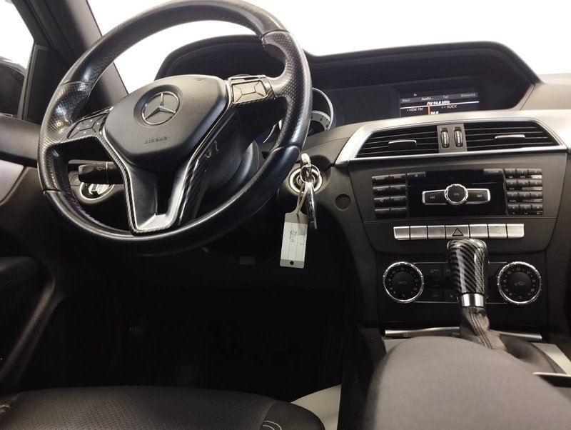 Mercedes-Benz Clase C 2011, foto 26