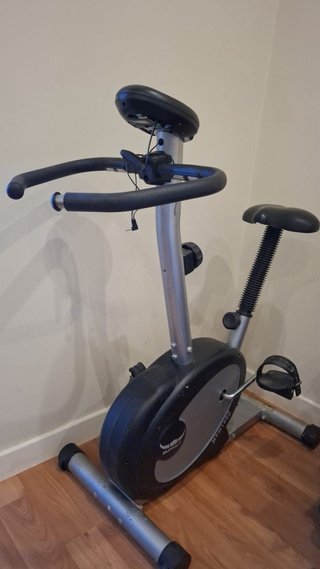 Bicicleta Estática Buffalo HTM1880D