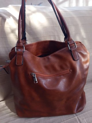 Bolso marrón de hombro