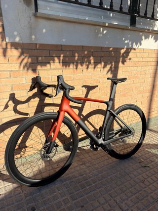 Bicicleta de carretera velo uild