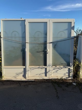 Puerta aluminio Technal 2.10m x 2.50m