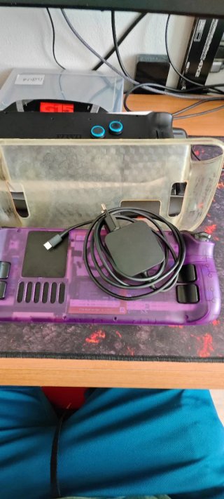 Steam Deck LCD 64GB con extras