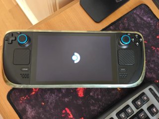 Steam Deck LCD 64GB con extras