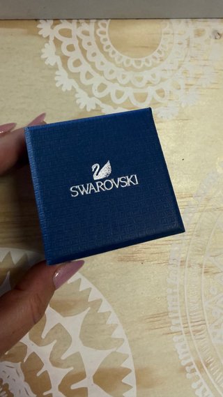Pendientes Swarovski auténtico con su caja