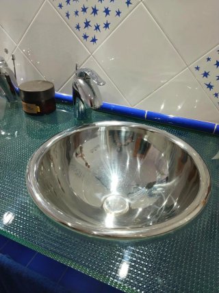 Mueble de baño cristal y metal