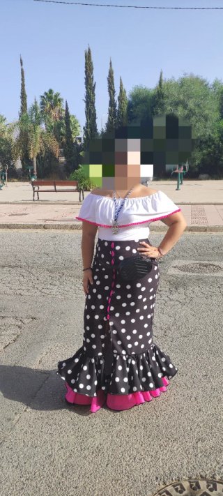 Falda flamenca volantes lunares