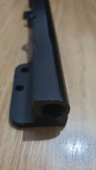 Riel de Combustible Aluminio AEM B-Series Negro