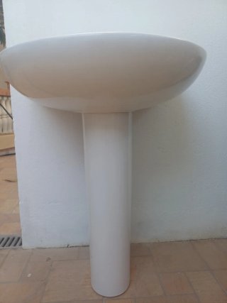 Lavabo de porcelana blanco nuevo