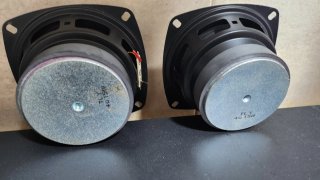Altavoces 4 ohmios 15W (2 unidades)