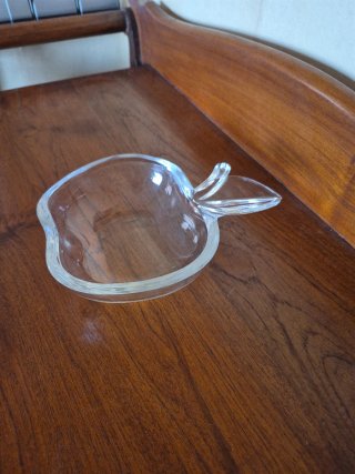 Figura decorativa de cristal manzana
