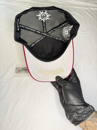 Gorra Godspeed 4ever Negra y Roja