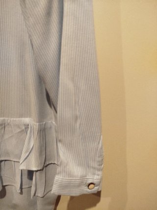 Camisa Zara rayas volantes