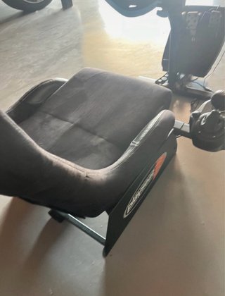 Volante Logitech G923 con Pedales y Palanca