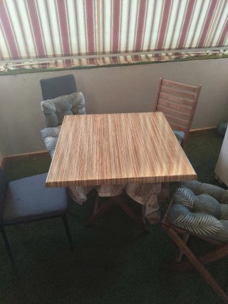 Mesa de bar exterior sin patas 80X80