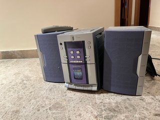 Mini cadena Samsung CD/CD-RW/TAPE/Radio