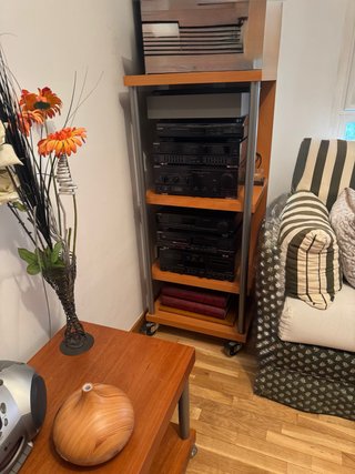 Equipo de música Sony con mueble Impecable