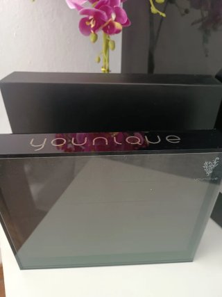 Vitrina Younique Charm Negra/Rosa