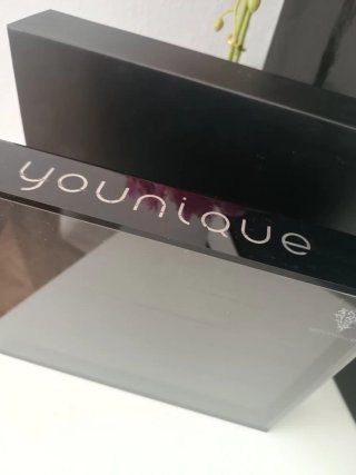 Vitrina Younique Charm Negra/Rosa