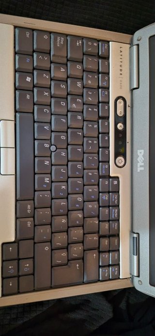 Dell Latitude D600 + Dock Station