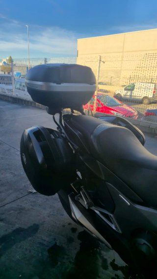 Honda Integra 750 NC750D Negra