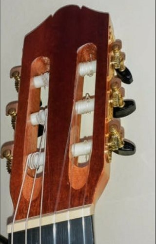 "Guitarra Clásica Española".