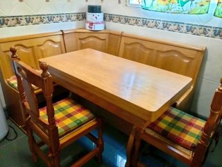 Conjunto rinconera madera mesa extensible y sillas