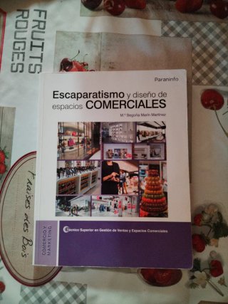 Escaparatismo y diseño de espacios comerciales