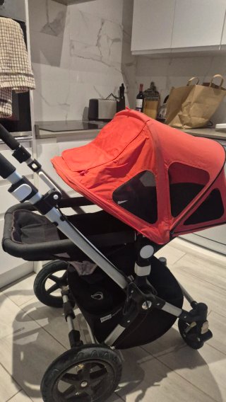Bugaboo Cameleon 3 con capazo y accesorios