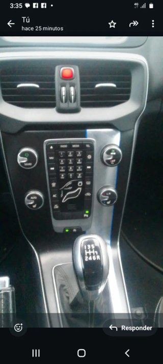 Volvo V40 2015