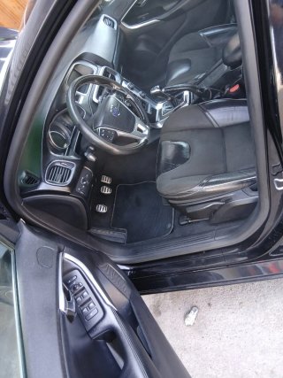 Volvo V40 2015