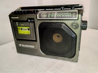 Radio Cassette Panasonic RQ-548S.