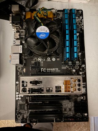 gigabyte ga-z97-hd3 + i7 4900 + Crucial 8GB DDR3