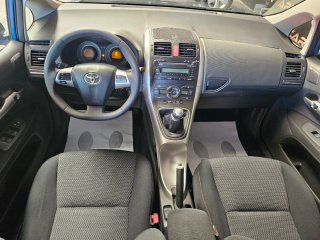 Toyota Auris 1.4 d4d diesel 90cv,141.000k,1 dueño.
