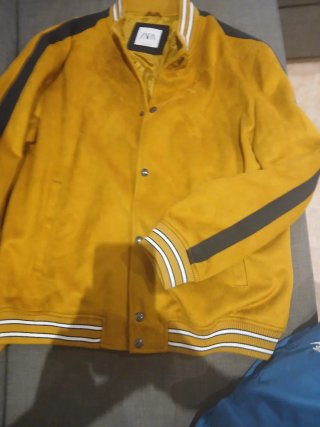 Chaqueta Zara amarilla pana