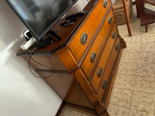 Aparador de madera clásico