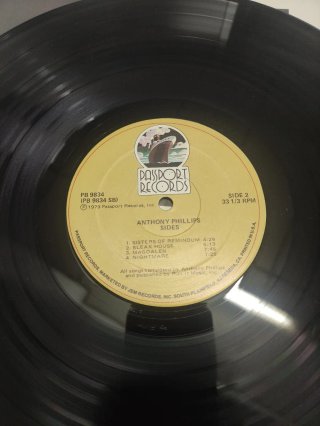 Anthony Philips : Sides