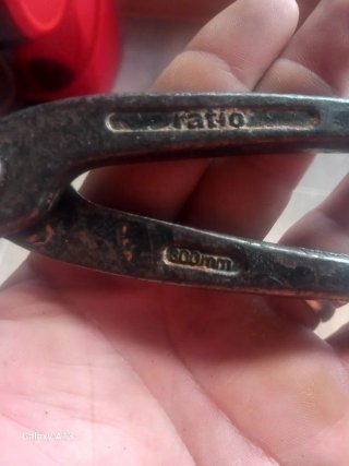 Alicates para trabajos con hierros