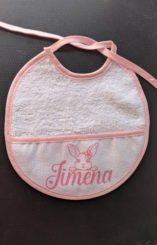 Babero personalizado de niña para regalar
