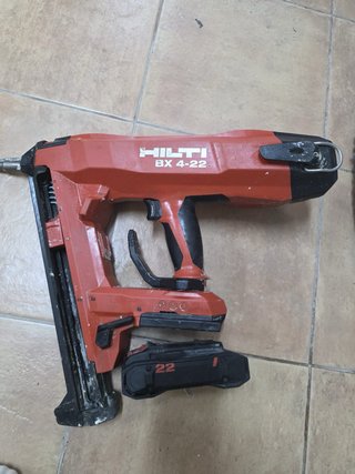 Clavadora Hilti BX 4-22