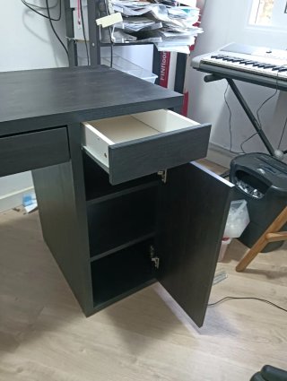 Escritorio Ikea Micke Negro/Marrón