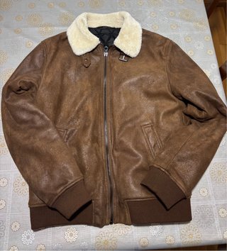 Cazadora Zara Marrón Cuello Pelo Blanco