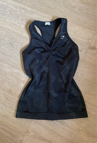 Top deportivo Gymshark negro