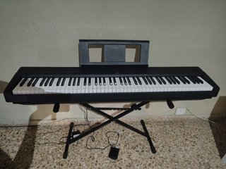 Piano Digital Portátil Yamaha