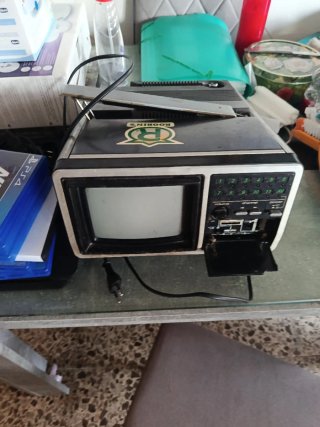Televisión antigua